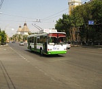 Замер троллейбус в троллейбусном парке