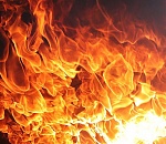 В Астрахани на пожаре за мясокомбинатом погибла женщина без определенного места жительства