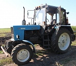 В Астраханской области опрокинулся трактор: водитель погиб