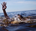 В Астрахани с Нового моста упал человек