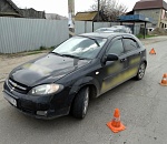 В Астрахани такси сбило 10-летнюю девочку на глазах у матери