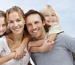 Кто из астраханцев и когда получит 10 000 рублей на ребенка