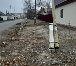 В Астрахани засняли унылую опору ЛЭП