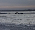 Из шести застрявших во льдах Астраханской области теплоходов спасли четыре 