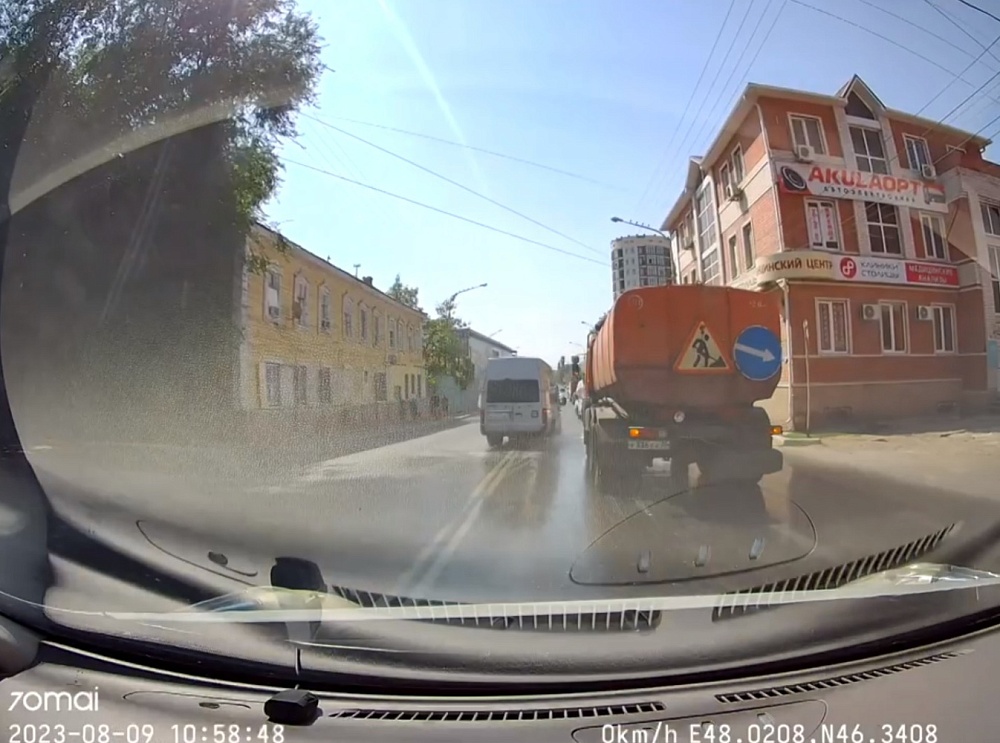  В Астрахани водителя маршрутки №18 оштрафовали по записи с видеорегистратора 