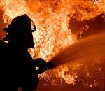 Сгоревший дотла в Астраханской области рынок восстановят