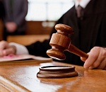 Двух малолеток, изнасиловавших и сбросивших в Астрахани пенсионерку из окна, приговорили к тюрьме