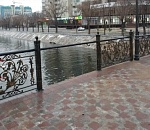 В Астрахани неизвестные украли ограждение с моста Дружбы