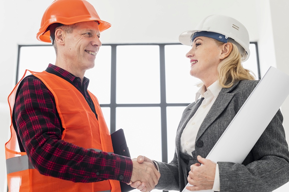 Каких специалистов жестко не хватает в Астраханской области 