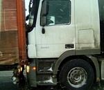 Страшное ДТП на астраханской трассе: мужчину придавило грузовикам