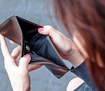 Главу астраханского отделения молодежной организации приговорили к штрафу за невыплату зарплаты