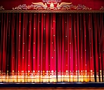 В астраханском Театре оперы и балета новый занавес весом 700 килограмм