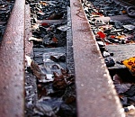 Астраханка хотела покончить с собой на железной дороге