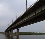 В Астрахани спасатели уговорили самоубийцу не прыгать с моста