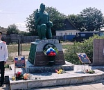 В астраханском селе открыли мемориальные доски двум Героям Советского Союза