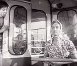  Замер троллейбус в троллейбусном парке… из-за дождя в Астрахани