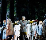 Это было масштабно и красочно: премьера оперы «Иван Сусанин» состоялась в декорациях Астраханского кремля