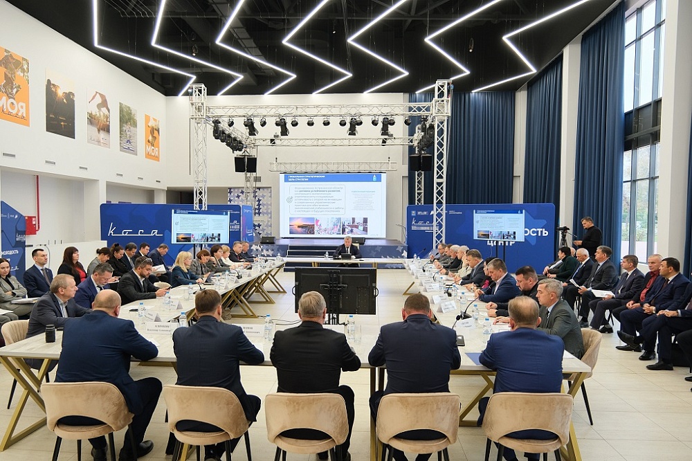 Флагманские проекты по ключевым стратегическим направлениям представили в Астраханской области 