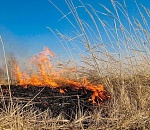 Астраханцы второй день дышат гарью из-за природных пожаров 