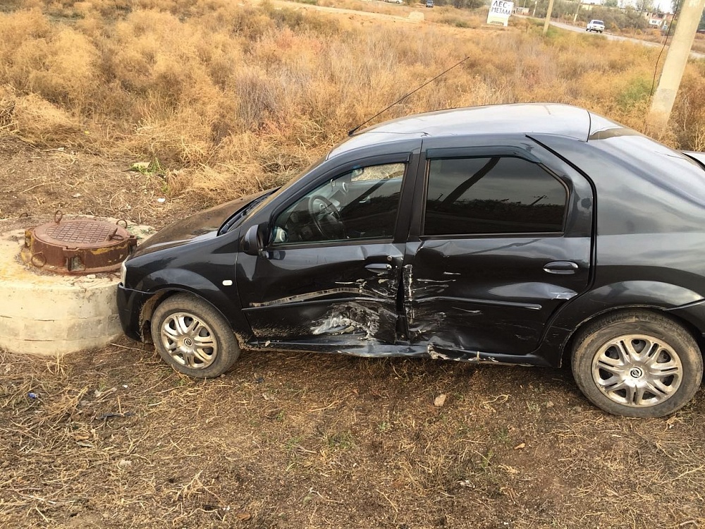 Под Астраханью в ДТП по вине автоледи пострадали двое детей