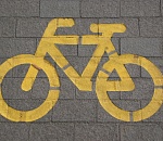 В Астрахани женщина погибла из-за небрежно открытой дверцы автомобиля