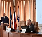 Глава Астрахани Олег Полумордвинов отчитался перед депутатами гордумы