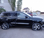 В Астрахани иномарка протаранила три дорожных знака и скрылась