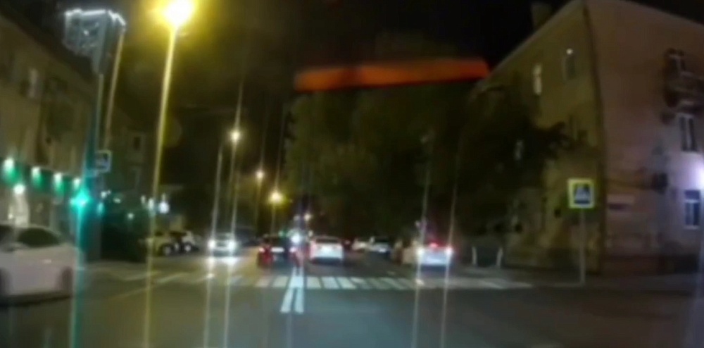 Молодую астраханку на «Мерседесе» наказали за грубое нарушение ПДД