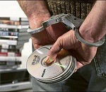 Астраханцы нанесли крупный ущерб российской кинокомпании