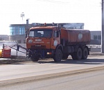 В Астрахани начали мыть леерные ограждения