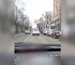 Дерзкого водителя наказали за выезд на выделенную полосу в Астрахани