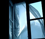 Астраханец выкинул знакомую из окна пятого этажа