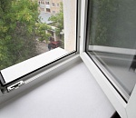 В Астрахани из окна выпал мужчина и разбился насмерть