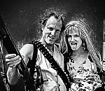 Астраханка вместе с парнем угнала авто и покусала полицейского