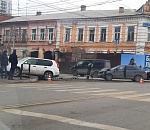 На ул. Боевой в Астрахани произошла серьёзная авария