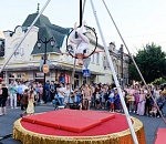 Показ мод, брейкданс и пауэрлифтинг: как в Астрахани прошёл День молодёжи