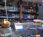 В Астрахани два магазина за нарушения лишили лицензии на алкоголь