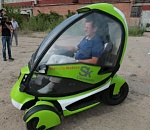 Астраханец изобрел автомобиль, который можно зарядить от розетки