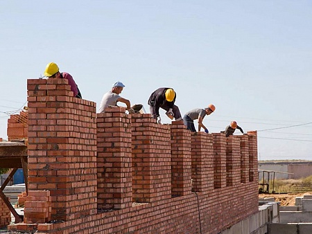 Астраханские строители отмечают свой профессиональный праздник