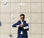 Астраханцы назвали сумму, которая им нужна для счастья