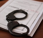 18-летняя астраханка ограбила нового друга, чтобы "выпить с  мужчинами"