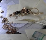 Астраханец украл драгоценности матери для развлечений и спиртного