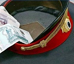 В Астрахани задержали участкового, подозреваемого в мошенничестве