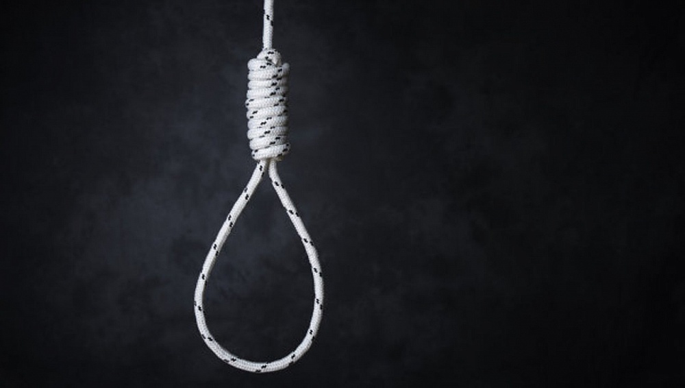 В Астраханской области 19-летний парень повесился за гаражами