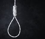 В Астраханской области 19-летний парень повесился за гаражами