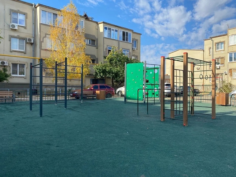 В астраханском селе построили новую спортплощадку