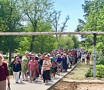 На Трусово стройным маршем прошествовал бессмертный полк