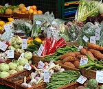 В Астрахани продолжают работать ярмарки выходного дня