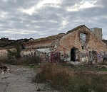 Руины старинных пороховых складов в Астрахани никто не захотел купить