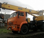 На астраханском газоперерабатывающем заводе упал автокран